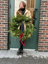 Load image into Gallery viewer, Sidekick Brewing Winter Wreath Workshop
