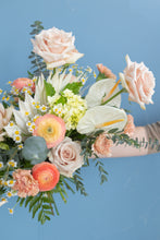 Load image into Gallery viewer, Extra Large Hand-tied Bouquet

