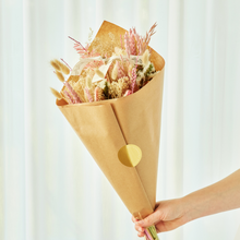 Load image into Gallery viewer, Exclusive Dried Field Bouquet
