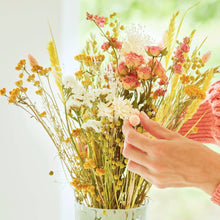 Load image into Gallery viewer, Dried Flowers Field Bouquet
