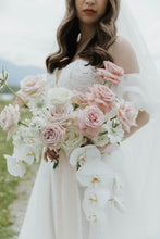 Load image into Gallery viewer, Flower School - Wedding Flower Intensive
