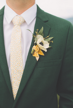 Load image into Gallery viewer, a la carte- Boutonniere
